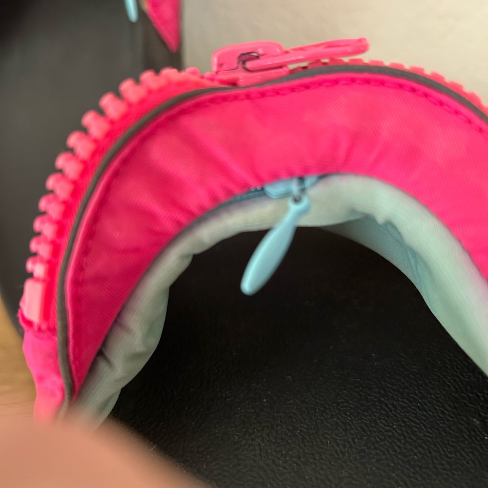 Nike. beTrue Pink Zip-Detail Slide Sandals hidden zippers, unisex Sz 10 - Picture 6 of 6